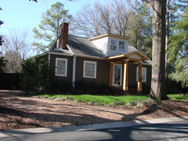 This is what RGs old house was looking like in Feb. 2008.  WOW! Its for sale. Wish, I still owned it. $ $ $